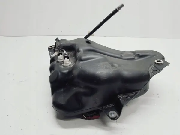 Tanque AdBlue Audi A4 B8 OEM 8K0131877 - Usado image 2