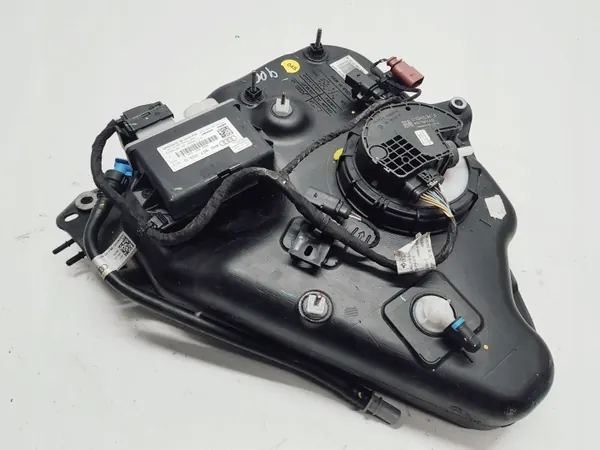 Tanque AdBlue Audi A4 B8 OEM 8K0131877 - Usado image 3