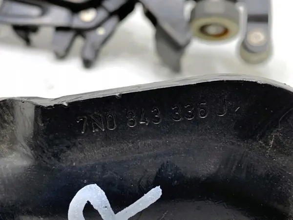 OEM 7N0843398D/E Oikea liukuoven mekanismi image 4