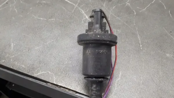 Válvula ventilação combustível OEM 0280142380 VW Audi image 5
