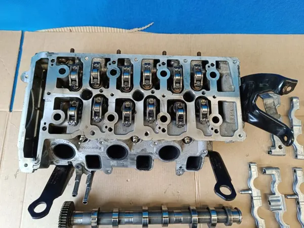Culasse Gauche Audi SQ5 Q5 8R OEM 059103063HT image 3