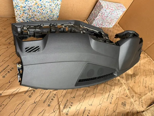 Consola do Painel Audi Q3 83A OEM 83B857001 image 4