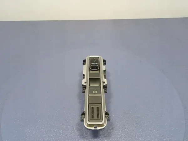 Selector de marchas Skoda OEM 5LA713203F - Usado image 2