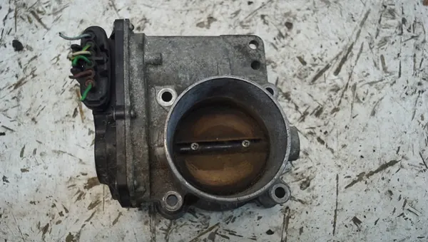 Variabel Ventil Timing Ventil Volvo 2.4B 31355828AA image 7