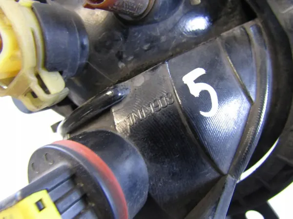 Farol Halogéneo Esquerdo Mini OEM 19372201 Usado image 9