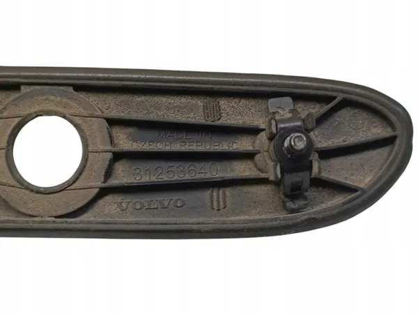 Volvo S60 Bandeau éclairage plaque arrière OEM 31253640 image 4