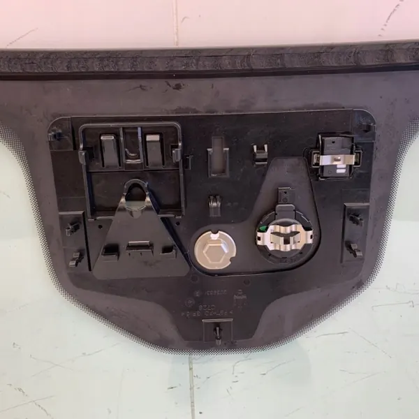Pare-brise avant OEM 5862458658546875632584265842 avec capteur image 9