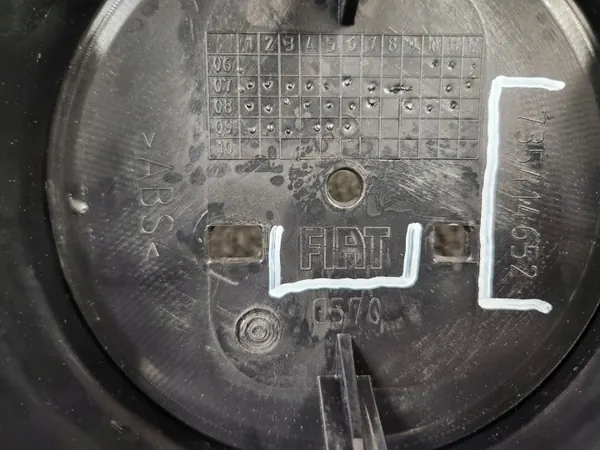 Cache Radiateur Fiat Bravo II OEM 735414652 image 7