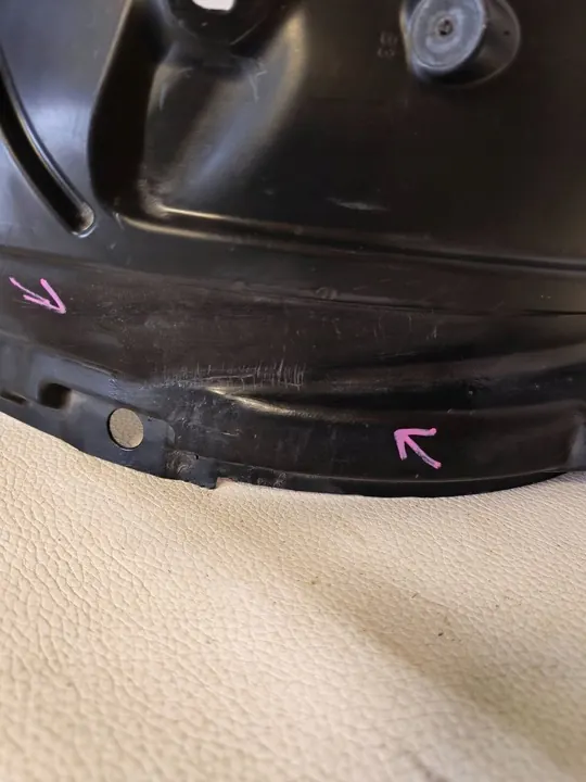 Etumma Oikea Lokasuoja Toyota Yaris Cross image 7