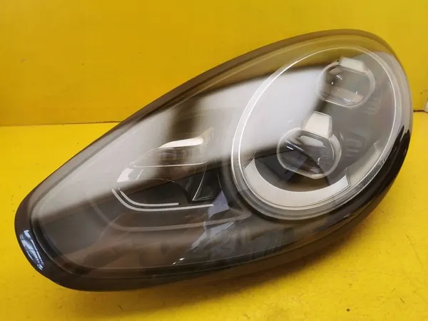 Porsche Panamera 970 LIFT Voorlinker Koplamp 97063197303 image 10