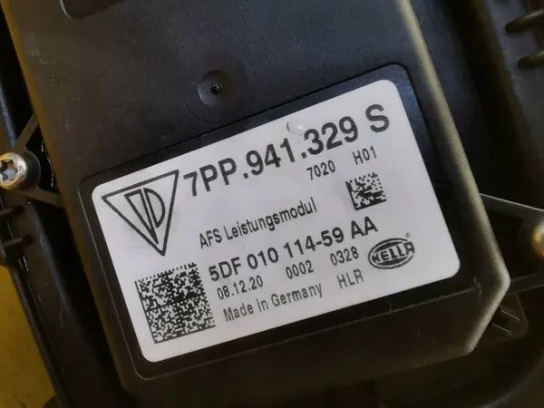 Porsche Panamera 970 LIFT Voorlinker Koplamp 97063197303 image 4