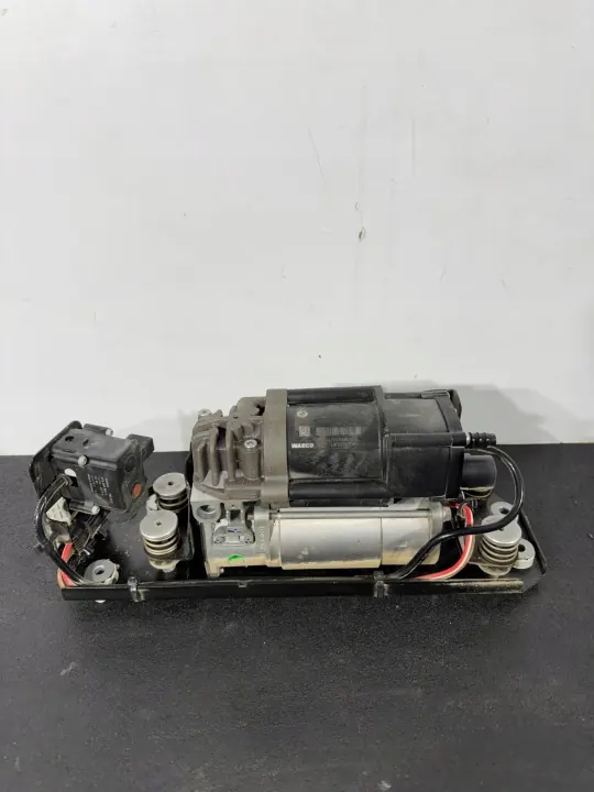 OEM 6789450 Luchtveringcompressor voor BMW F01 image 2