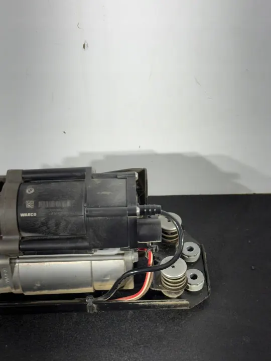 OEM 6789450 Luchtveringcompressor voor BMW F01 image 5