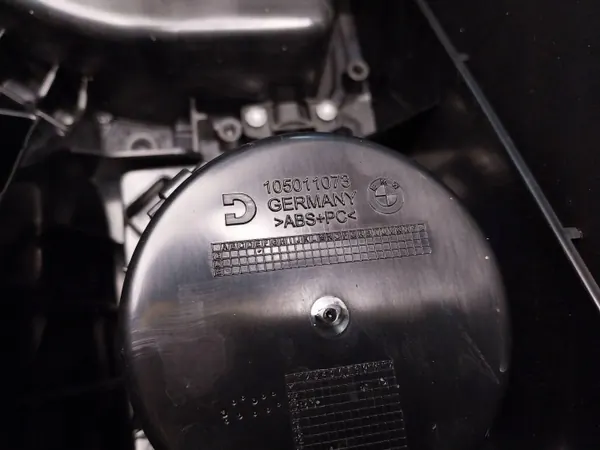 Mittkonsol armstöd OEM S26380687 BMW X1 E84 image 10