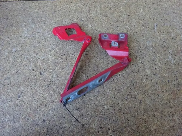 AUDI A4 B8 8K Kannen Sarana Vasemmalta Oikealta Setti 8K0823302D 8K0823301D image 10