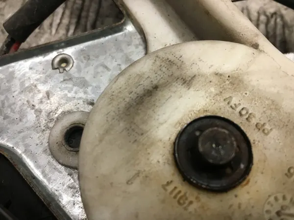 Mecanismo da janela dianteira esquerda Seat Cordoba I image 4