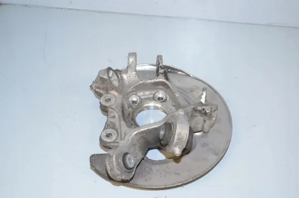 Buje rueda trasera derecha BMW 6898480 - Pieza OE usada image 3