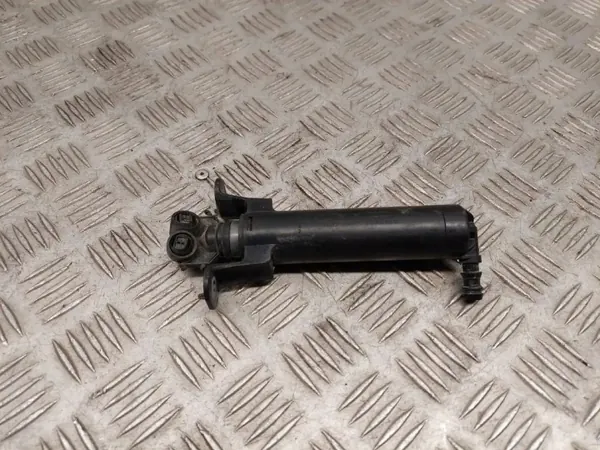 Audi A3 S3 8V etupesulasuutin OEM 8V0955102 image 2
