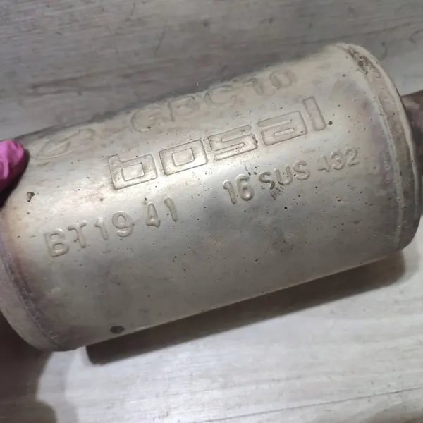 Hyundai i20 Framdämpare OEM BT1941 - Begagnad image 3