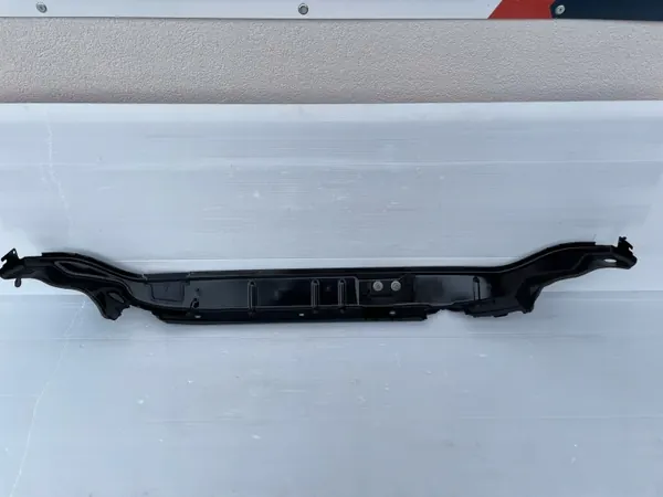 Joint de pare-brise Audi Q3 83A805277B OEM d'occasion image 6