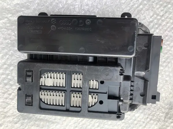 Audi OEM 4K0035773B induktiolaturi-liitäntä image 10