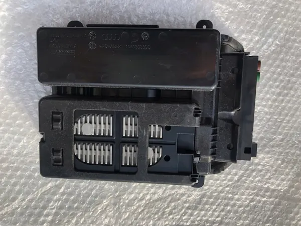 Audi OEM 4K0035773B induktiolaturi-liitäntä image 6