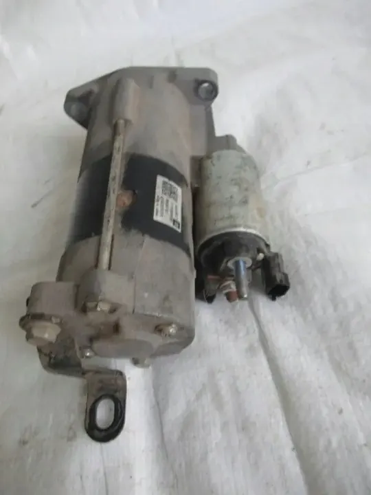 Motor de arranque Opel Insignia B 1.5 T OE 12680617 image 2