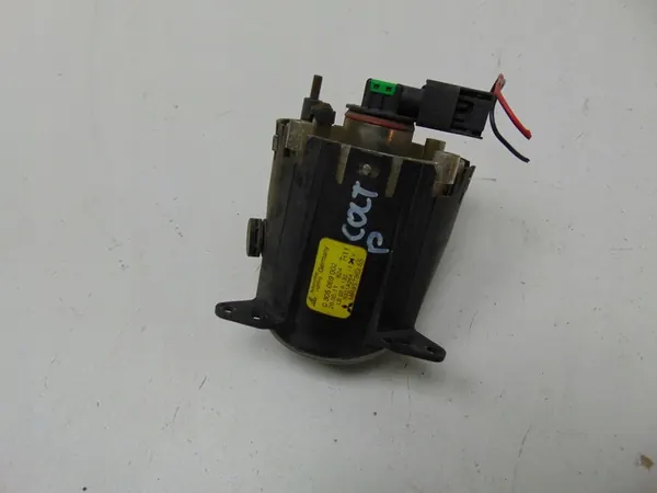 Faro Halógeno Derecho Mitsubishi Colt VI image 4