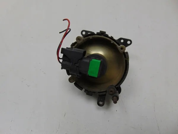 Faro Halógeno Derecho Mitsubishi Colt VI image 6