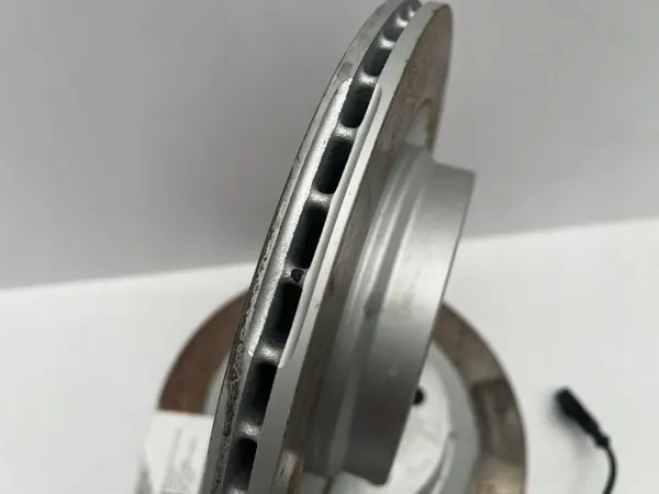 Disques et plaquettes frein arrière OEM 6897429 Mini Aceman image 3