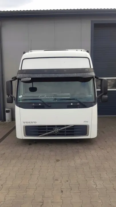 Cabina Volvo FH13 XL - OEM fh13 xl - Estado usado image 2