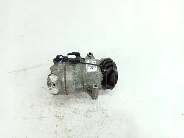 Opel Astra J 1.6 16V ilmastointikompressori 13335250 image 2