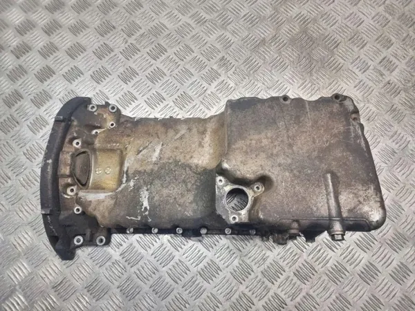 Cárter de aceite Mercedes OEM A6460140402 - 2.2CDI Usado image 4