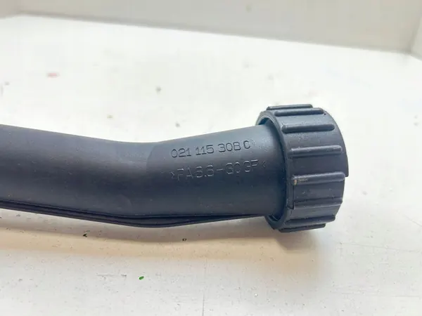 2003 Volkswagen Transporter - Caravelle T4 Olie vulbuis OEM 070115311 image 7