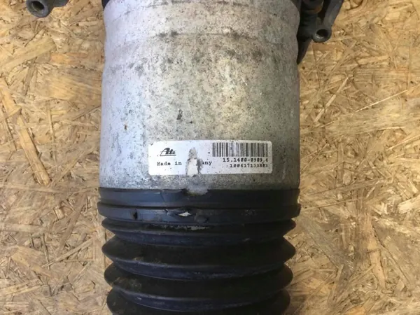Hinterer linker Luftstoßdämpfer OEM 7P5616019P Porsche image 4