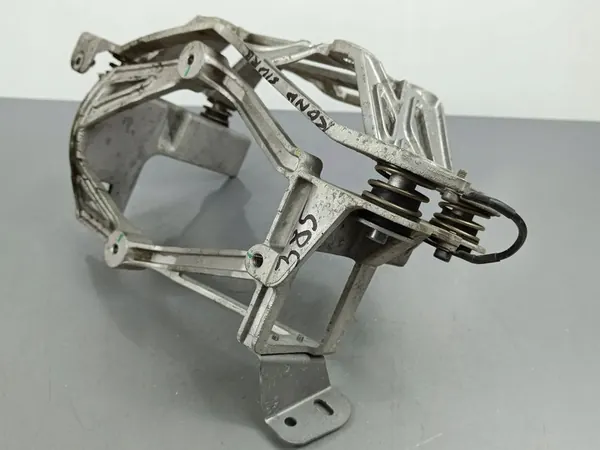 Montage de compresseur AC Polestar 2 2023 image 4