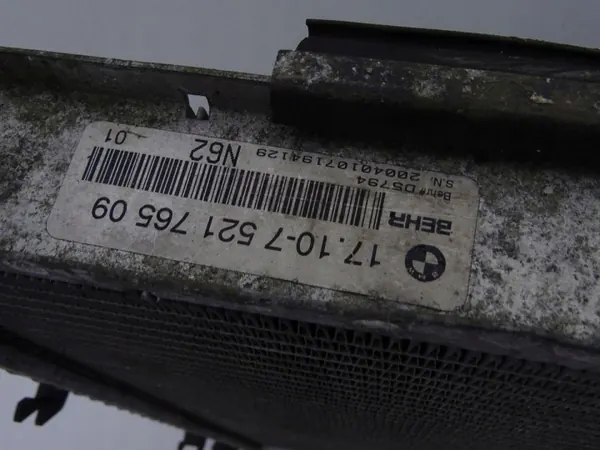 BMW X5 E53 4.4 V8 Waterkoeler OEM 7521765 image 4