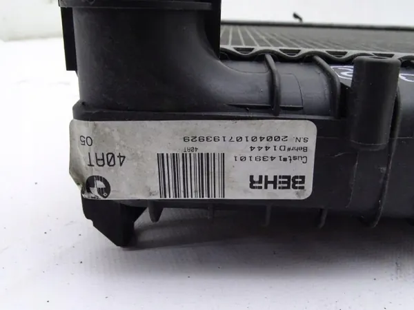 BMW X5 E53 4.4 V8 Waterkoeler OEM 7521765 image 5