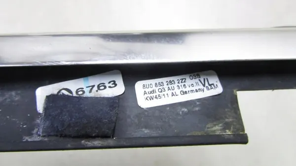Audi Q3 8U Vasen Etu-Raapimislista OEM 118/119 image 4