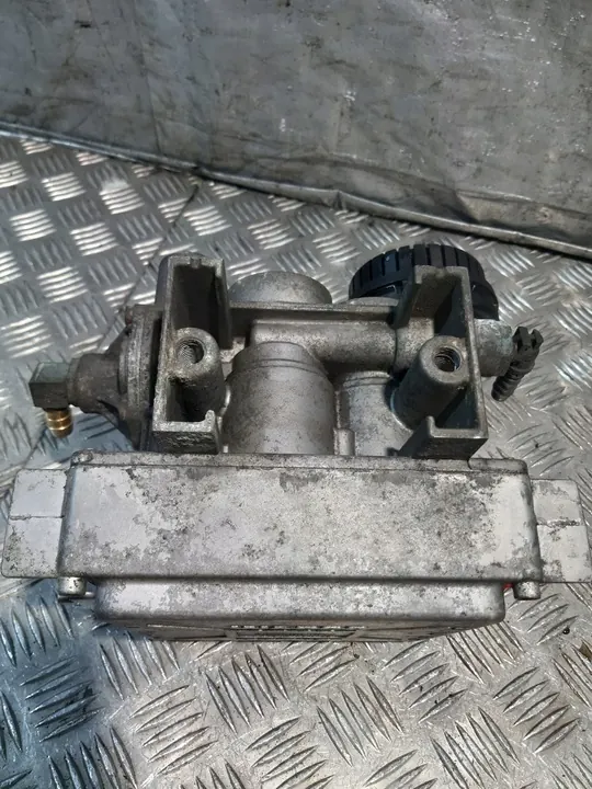 WABCO EBS Modulator Styrenhet 4801030110 image 8