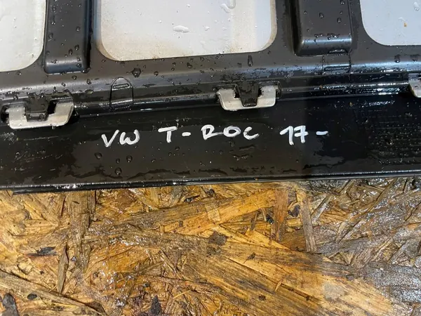 VW T-Roc 1 2GA 17-21 Frontspoiler image 10