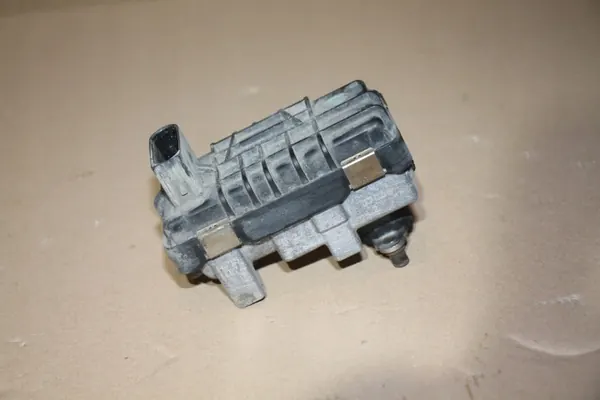 OEM 6NW009543 Turbo Actuator voor Volvo V70 S80 XC70 XC60 image 2