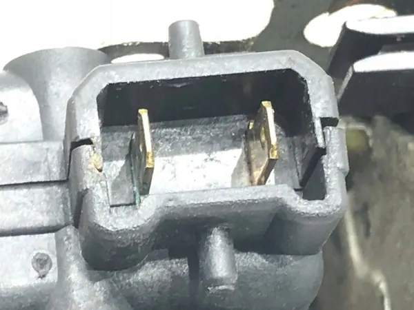 Bakre Höger Dörrlås Dacia Duster 2010-2018 825029556R image 3