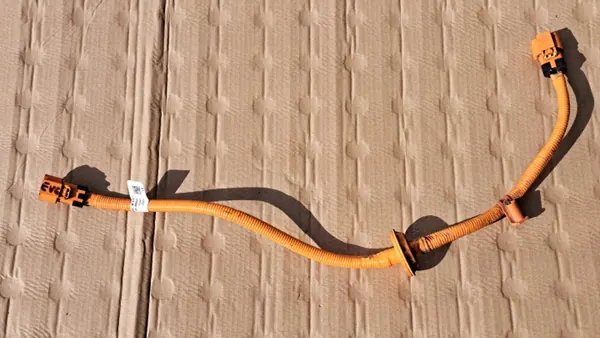 Kabel Kia EV6 OEM 91662-CV010 - Gebraucht image 2