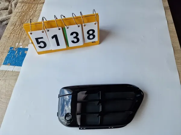 Griglia Paraurti Anteriore Destro BMW F48 Sport PDC OEM 51117453984 image 2