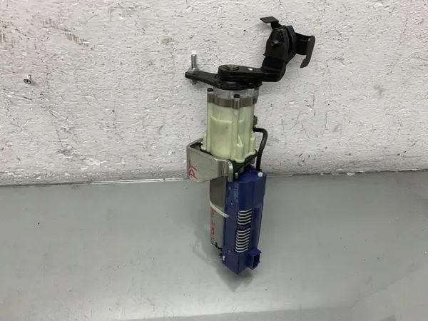 Audi Q7 KlepScharnierActuator Rechts OEM 4L0910946 image 5