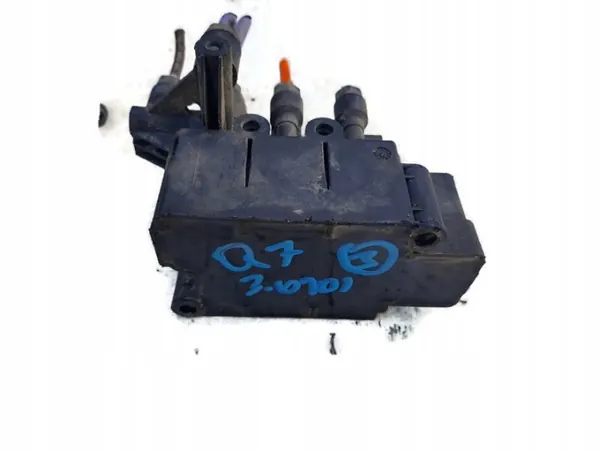 Audi Q7 4M Pneumatik-Verteilerventil OEM 4M0616013A image 2