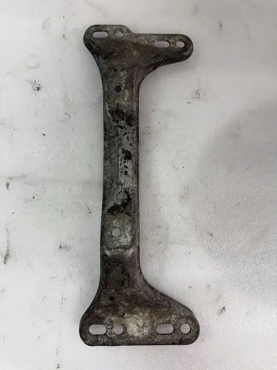 BMW E36 Vaihteiston tuki 1136498 OE image 2