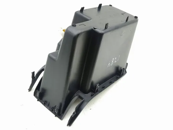 Seat Leon IV 2021 middenconsole doos OEM 5FA858329 image 9