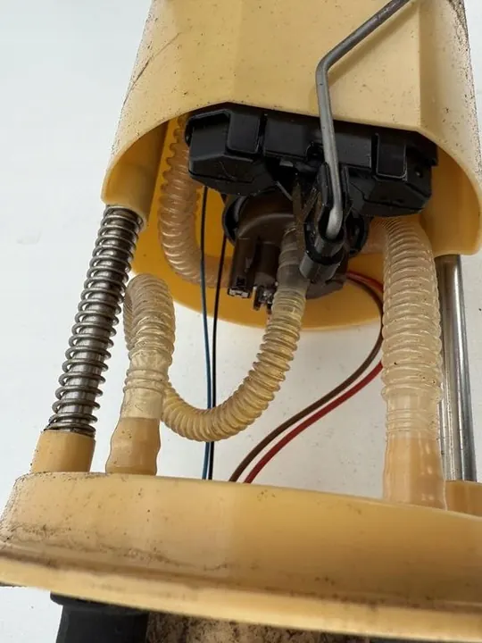 Polttoainepumpun tason anturi Opel Corsa D 1.3 CDTI 13252214 image 4